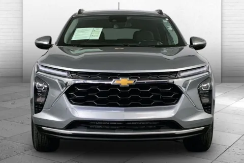 Photos of 2025 Chevrolet Trax LT for sale in Kansas City, MO at Cable Dahmer Chevrolet of Kansas City