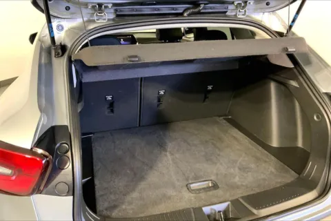 More photos of 2025 Chevrolet Trax LT at Cable Dahmer Chevrolet of Kansas City, MO