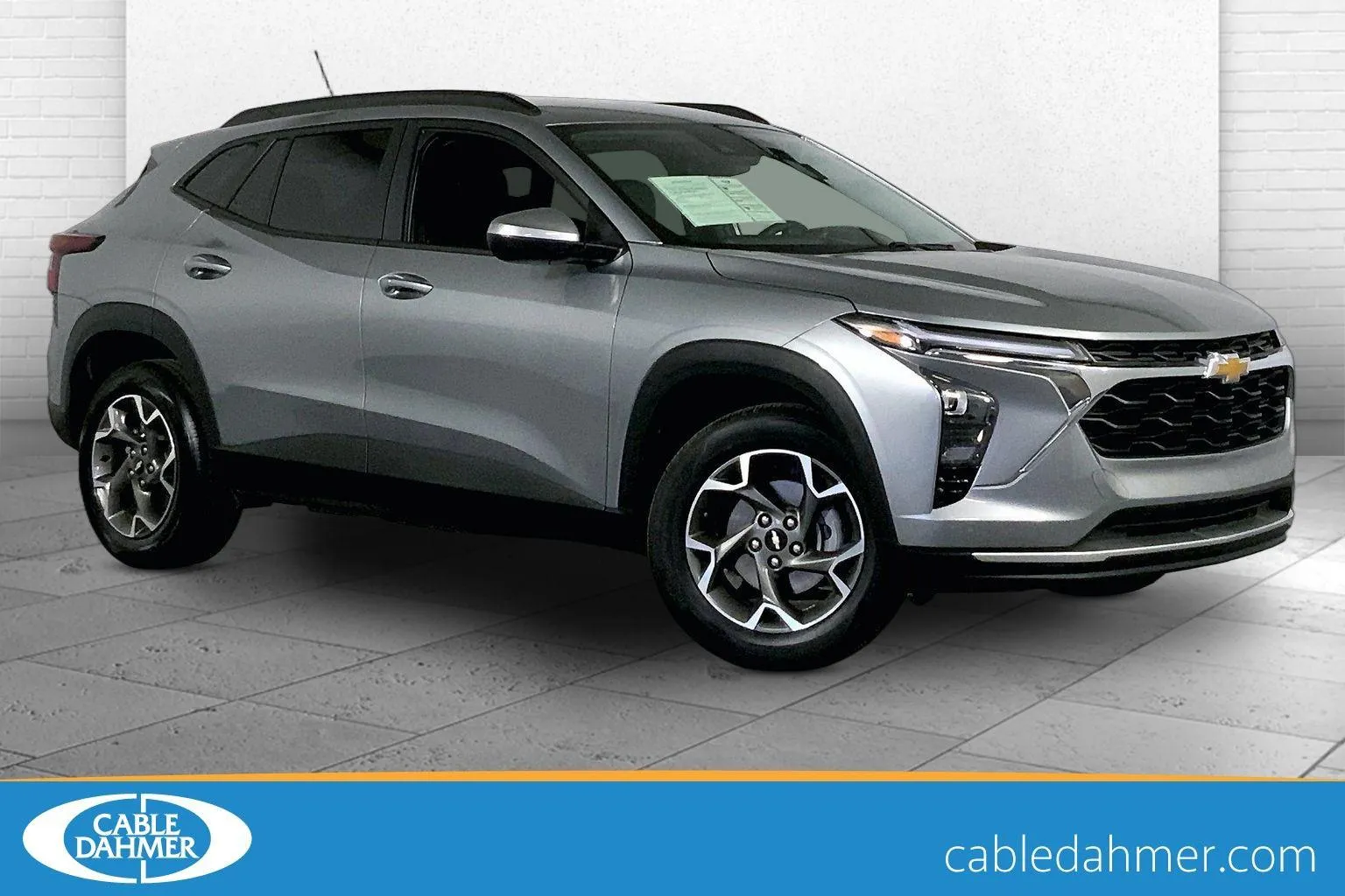 Gray 2025 Chevrolet Trax LT for sale in Kansas City, MO