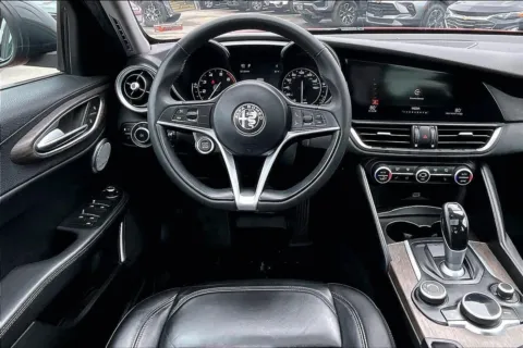 More photos of 2019 Alfa Romeo Giulia Ti at Cable Dahmer Chevrolet of Kansas City, MO