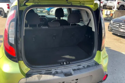 More photos of 2016 Kia Soul at Cable Dahmer Chevrolet of Kansas City, MO