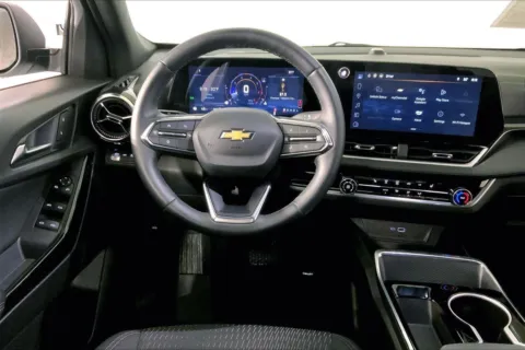 More photos of 2025 Chevrolet Equinox LT at Cable Dahmer Chevrolet of Kansas City, MO