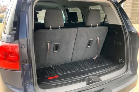 More photos of 2018 GMC Acadia SLE at Cable Dahmer Chevrolet of Kansas City, MO