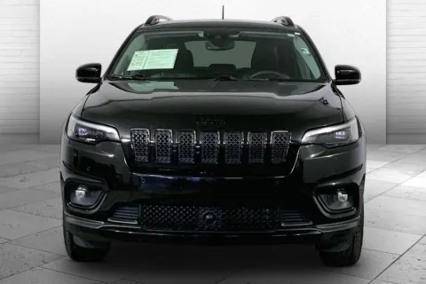 Photos of 2023 Jeep Cherokee Altitude Lux for sale in Kansas City, MO at Cable Dahmer Chevrolet of Kansas City