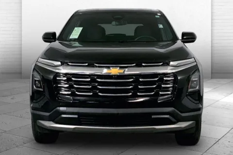 Photos of 2025 Chevrolet Equinox LT for sale in Kansas City, MO at Cable Dahmer Chevrolet of Kansas City