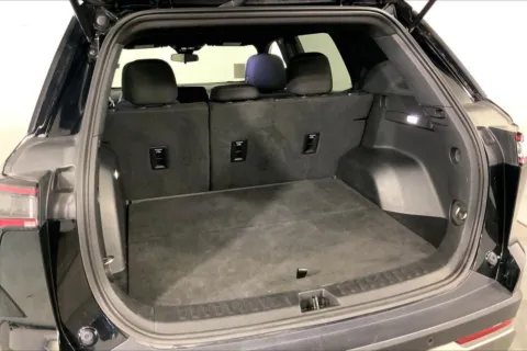 More photos of 2025 Chevrolet Equinox LT at Cable Dahmer Chevrolet of Kansas City, MO