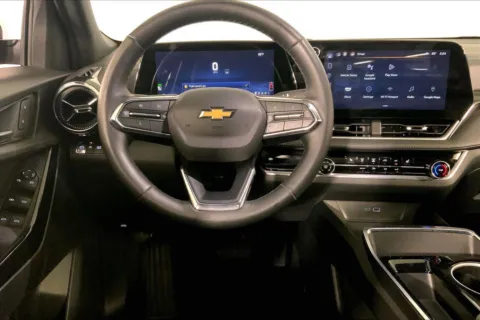 More photos of 2025 Chevrolet Equinox LT at Cable Dahmer Chevrolet of Kansas City, MO