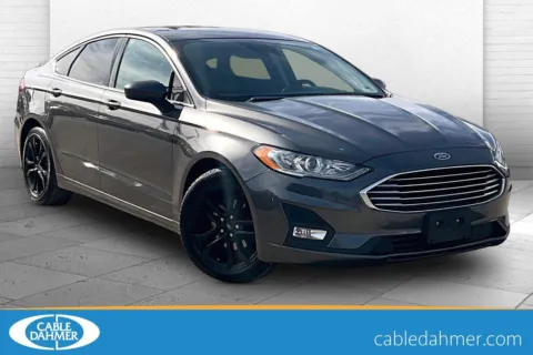 Gray 2019 Ford Fusion SE for sale in Kansas City, MO