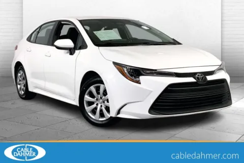 White 2024 Toyota Corolla LE for sale in Kansas City, MO