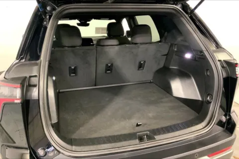 More photos of 2025 Chevrolet Equinox LT at Cable Dahmer Chevrolet of Kansas City, MO