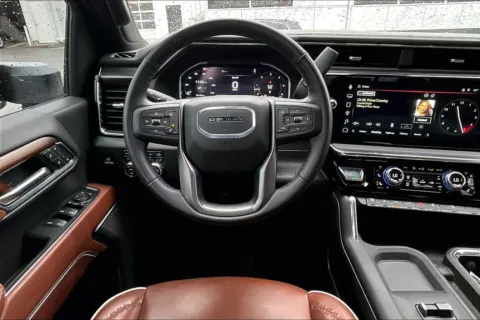 More photos of 2025 GMC Sierra 2500 HD Denali Ultimate at Cable Dahmer Chevrolet of Kansas City, MO