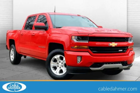 Red 2018 Chevrolet Silverado 1500 LT for sale in Kansas City, MO