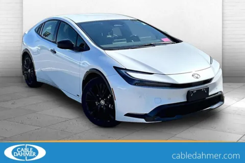 White 2025 Toyota Prius LE for sale in Kansas City, MO