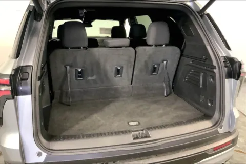 More photos of 2024 Chevrolet Traverse LT at Cable Dahmer Chevrolet of Kansas City, MO