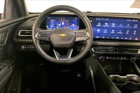 More photos of 2024 Chevrolet Traverse LT at Cable Dahmer Chevrolet of Kansas City, MO