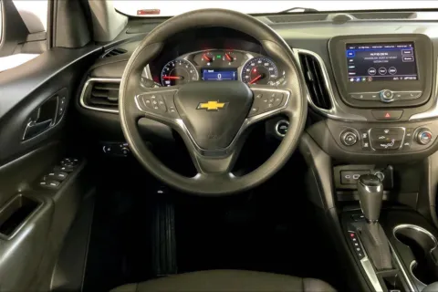 More photos of 2021 Chevrolet Equinox LT at Cable Dahmer Chevrolet of Kansas City, MO