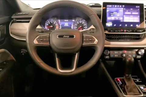 More photos of 2025 Jeep Compass Limited at Cable Dahmer Chevrolet of Kansas City, MO