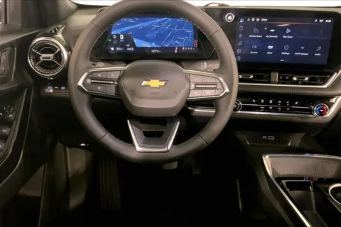 More photos of 2025 Chevrolet Equinox LT at Cable Dahmer Chevrolet of Kansas City, MO