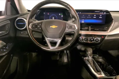 More photos of 2025 Chevrolet Trax LT at Cable Dahmer Chevrolet of Kansas City, MO