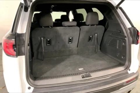 More photos of 2025 GMC Acadia Elevation at Cable Dahmer Chevrolet of Kansas City, MO