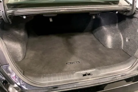 More photos of 2025 Nissan Altima SV at Cable Dahmer Chevrolet of Kansas City, MO