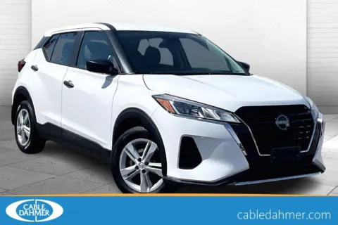 White 2022 Nissan Kicks S for sale in Kansas City, MO