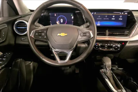 More photos of 2025 Chevrolet Trax LT at Cable Dahmer Chevrolet of Kansas City, MO