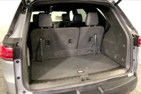 More photos of 2023 Chevrolet Traverse LT Leather at Cable Dahmer Chevrolet of Kansas City, MO