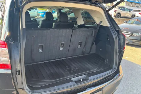 More photos of 2022 Subaru Ascent Touring at Cable Dahmer Chevrolet of Kansas City, MO