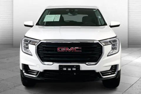 Photos of 2024 GMC Terrain SLE for sale in Kansas City, MO at Cable Dahmer Chevrolet of Kansas City