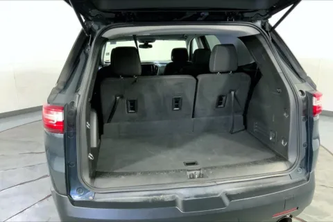 More photos of 2020 Chevrolet Traverse LT Cloth at Cable Dahmer Chevrolet of Kansas City, MO