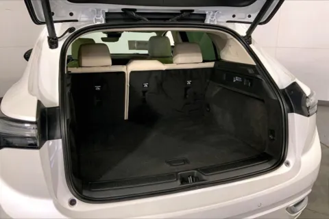 More photos of 2023 Buick Envision Avenir at Cable Dahmer Chevrolet of Kansas City, MO
