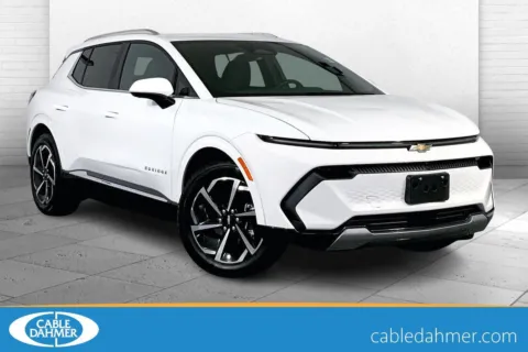 White 2025 Chevrolet Equinox EV LT for sale in Kansas City, MO