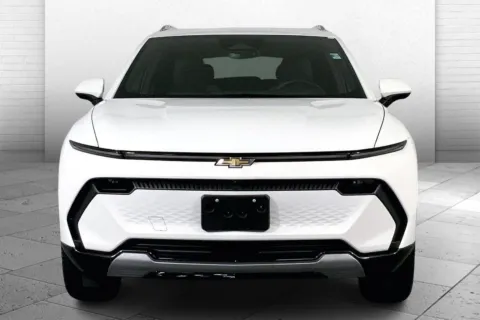 Photos of 2025 Chevrolet Equinox EV LT for sale in Kansas City, MO at Cable Dahmer Chevrolet of Kansas City