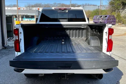More photos of 2021 Chevrolet Silverado 2500 HD High Country at Cable Dahmer Chevrolet of Kansas City, MO