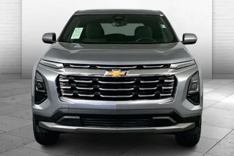 Photos of 2025 Chevrolet Equinox LT for sale in Kansas City, MO at Cable Dahmer Chevrolet of Kansas City