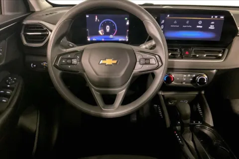 More photos of 2025 Chevrolet Trailblazer LT at Cable Dahmer Chevrolet of Kansas City, MO