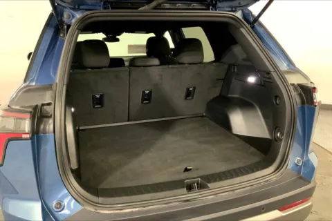 More photos of 2025 Chevrolet Equinox LT at Cable Dahmer Chevrolet of Kansas City, MO