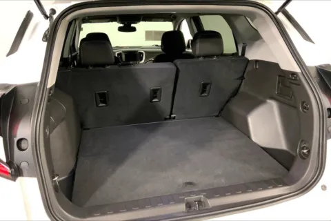 More photos of 2024 GMC Terrain SLE at Cable Dahmer Chevrolet of Kansas City, MO