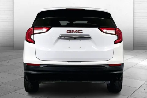 Another view of 2024 GMC Terrain SLE for sale in Kansas City, MO at Cable Dahmer Chevrolet of Kansas City
