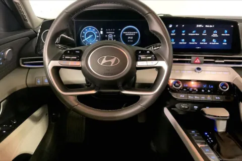 More photos of 2025 Hyundai Elantra Hybrid Limited at Cable Dahmer Chevrolet of Kansas City, MO