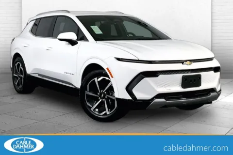 White 2025 Chevrolet Equinox EV LT for sale in Kansas City, MO