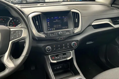 More photos of 2024 GMC Terrain SLE at Cable Dahmer Chevrolet of Kansas City, MO
