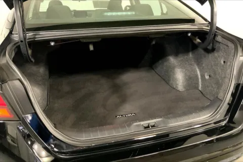 More photos of 2025 Nissan Altima SV at Cable Dahmer Chevrolet of Kansas City, MO