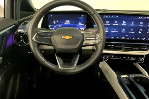 More photos of 2025 Chevrolet Equinox EV LT at Cable Dahmer Chevrolet of Kansas City, MO