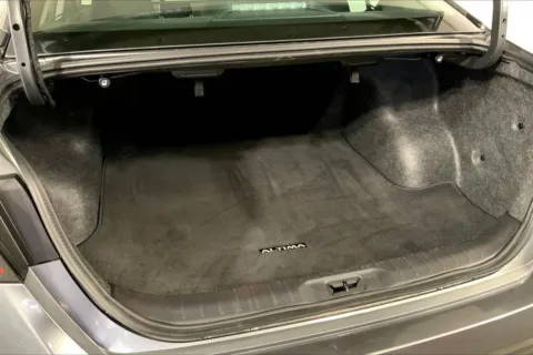 More photos of 2025 Nissan Altima SV at Cable Dahmer Chevrolet of Kansas City, MO