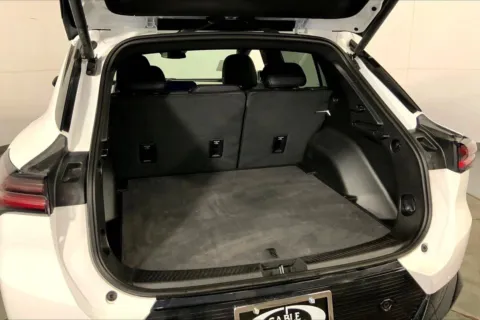 More photos of 2025 Chevrolet Equinox EV LT at Cable Dahmer Chevrolet of Kansas City, MO