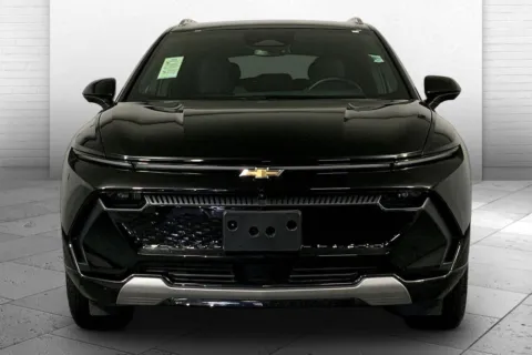 Photos of 2025 Chevrolet Equinox EV LT for sale in Kansas City, MO at Cable Dahmer Chevrolet of Kansas City