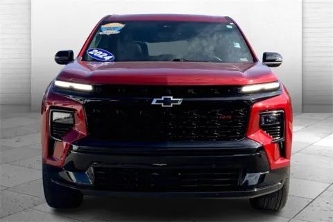 Photos of 2024 Chevrolet Traverse RS for sale in Kansas City, MO at Cable Dahmer Chevrolet of Kansas City