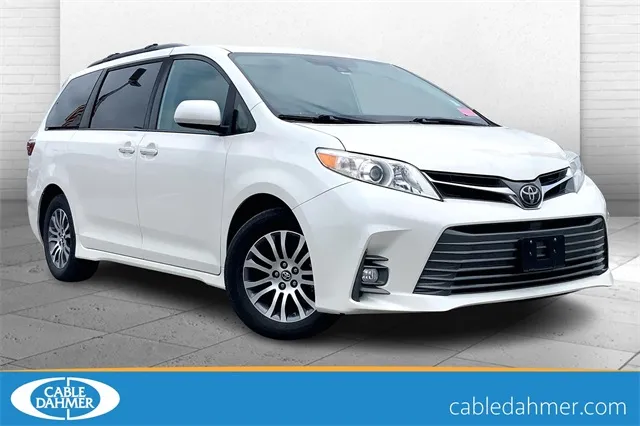 2020 Toyota Sienna XLE for sale in Kansas City, MO